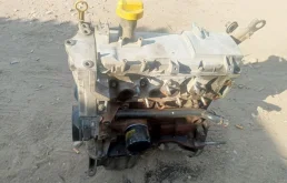 Двигатель для Renault Logan 2005 года на фотографиях