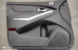 Обшивка двери SsangYong Actyon 2014 C200