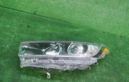 Фары для Toyota Highlander 2018 года на фотографиях