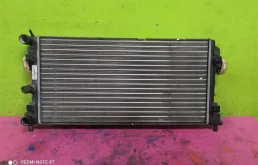 Радиатор охлаждения ДВС для Skoda Fabia 5J Хэтчбек 2007-2015