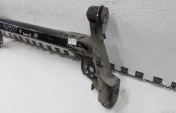 Задняя балка для Hyundai Solaris 2022 года на фотографиях