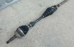 Приводной вал правый(в сборе) для Toyota RAV4 2018 года на фотографиях