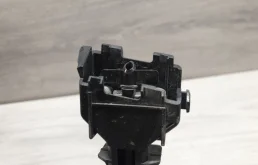 Форсунка фароомывателя правая для Mazda CX 5 на фотографиях