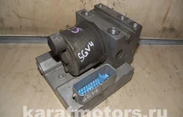 Блок ABS для Suzuki Grand Vitara 2003 года на фотографиях