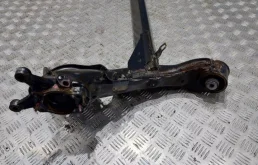 Задняя балка для Hyundai Solaris 2011 года на фотографиях