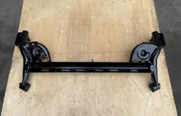 Задняя балка для Nissan Tiida 2005 года на фотографиях