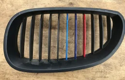 Решетка радиатора левая BMW Е60 Е61