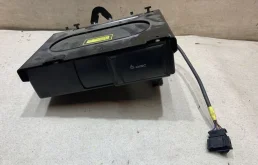1J6035111 CD Changer VW Touareg 1