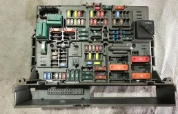 Блок предохранителей BMW  61149119445