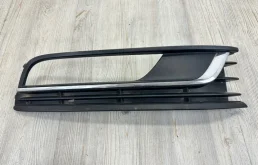 Решетка бампера боковая VW Passat B7 2011-2015 3C