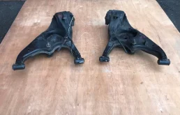 Рычаг задний левый нижний для Mitsubishi Grandis 2006 года на фотографиях