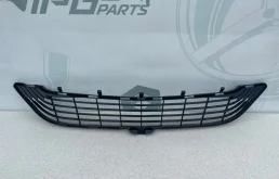 Решетка переднего бампера центральная Mercedes-benz W222