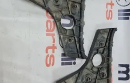 Кронштейн заднего бампера левый для Audi A6 на фотографиях