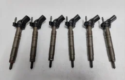 Крышка форсунки фароомывателя левая для Mercedes-Benz M class на фотографиях