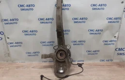 Кулак поворотный правый для Mercedes-Benz M class 2008 года на фотографиях