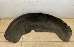 Подкрылок Audi Q7 2007-2015 4L