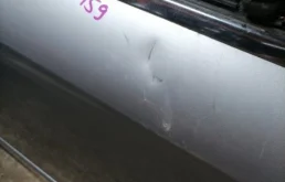 Дверь передняя правая для Audi A4 2003 года на фотографиях