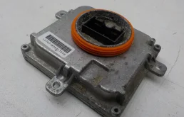 Блок розжига ксенона для Volkswagen Touareg на фотографиях