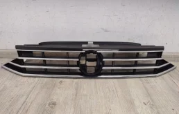 Решетка радиатора без значка VW Passat B8 2015- 3G