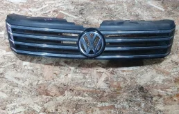 Решетка радиатора Volkswagen Passat 2011-2015 B7 седан