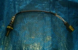 Лямбда-зонд (верхний) для Toyota RAV4 на фотографиях