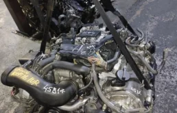 Двигатель для Lexus LS 2010 года на фотографиях