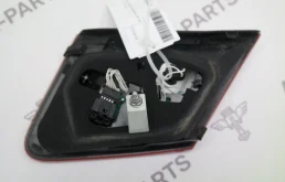 Фонарь внутренний правый для Mercedes-Benz E class 2009 года на фотографиях