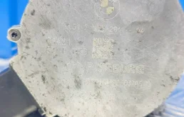 Насос охлаждающей жидкости ДВС(Помпа) для BMW X3 на фотографиях