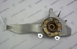 Кулак поворотный правый для Land Rover Range Rover на фотографиях