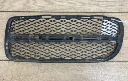Решетка бампера VW Touareg 2003-2007 7L
