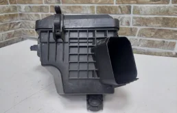 Корпус воздушного фильтра для Hyundai Tucson на фотографиях