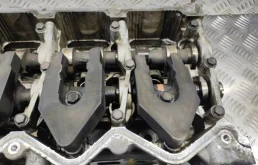 ГБЦ для Nissan Navara 2005 года на фотографиях