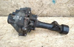 Редуктор переднего моста для Toyota Land Cruiser Prado 2004 года на фотографиях