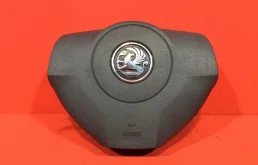 Подушка безопасности водителя для Opel Astra 2015 года на фотографиях