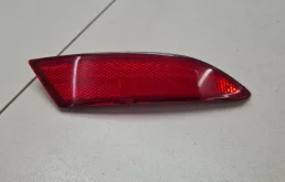 Отражатель в бампер задний правый для Ford Focus 3 2011-2019