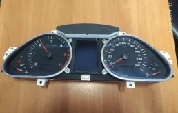 Щиток приборов AUDI Q7 2007 4L