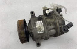 Компрессор кондиционера для Skoda Rapid 2012 года на фотографиях