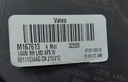 Фара правая для Jeep Grand Cherokee на фотографиях