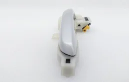 Ручка двери передняя правая внешняя для Hyundai Solaris на фотографиях