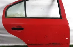 Дверь SKODA OCTAVIA 1U 1997- задняя правая красная Б/У OCTAVIA 1U(1997-2009)