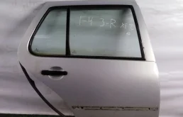 Дверь VOLKSWAGEN GOLF 4 1998- задняя правая серебро Б/У GOLF 4(1998-2004)