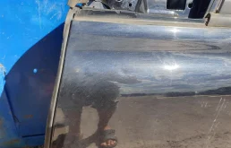 Дверь передняя левая для Volvo C30 2010 года на фотографиях