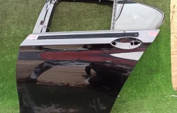 Дверь BMW F10