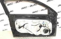 Двери для Volvo C30 2007 года на фотографиях