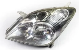 Фары для Toyota Corolla 2001 года на фотографиях