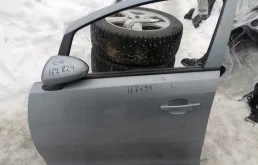 Стекло двери OPEL CORSA D 2006- переднее левое б/у CORSA D(2006-2014)