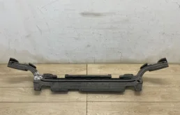 Абсорбер переднего бампера для Audi Q7 на фотографиях