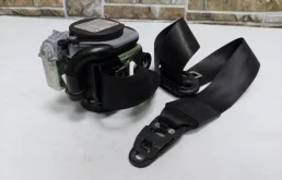 Ремень безопасности передний левый для Audi Q7 на фотографиях