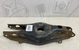 Рычаг задний нижний под пружину Mercedes-benz 2011 W204