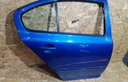 Стекло двери SKODA OCTAVIA 1Z 2004- заднее форточка хэтчбек правое б/у OCTAVIA 1Z(2004-2012)